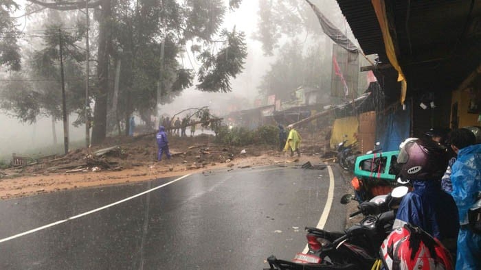 Bendung Katulampa Siaga 1, Puncak Pass Longsor