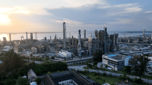 Pilar Utama Pertamina Tingkatkan Kualitas Produksi BBM Indonesia