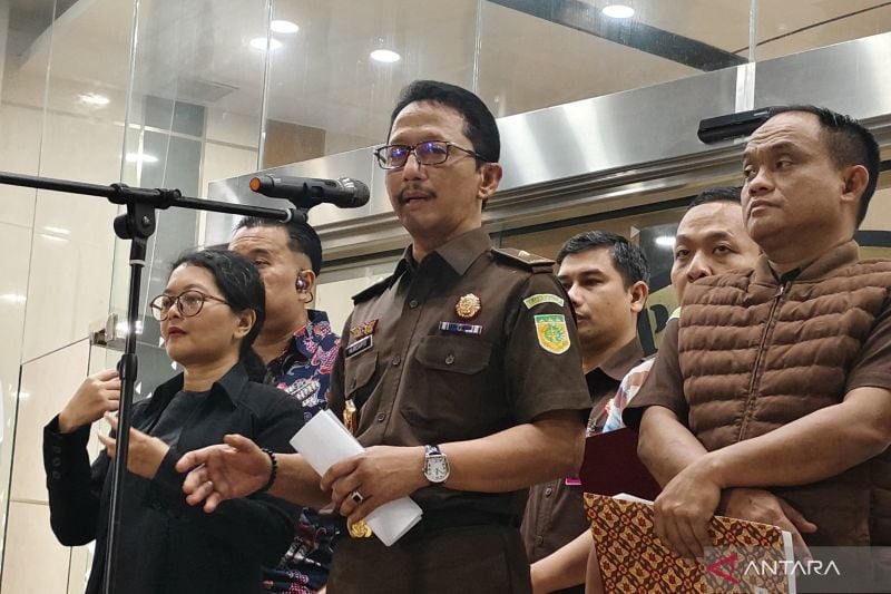 Direktur Penyidikan pada Jaksa Agung Muda Bidang Tindak Pidana Khusus (Jampidsus) Kejagung Nurcahyo Jungkung Madyo berbicara dalam konferensi pers di Gedung Jampidsus Kejagung, Jakarta, Selasa (20/7/2025). ANTARA/Nadia Putri Rahmani