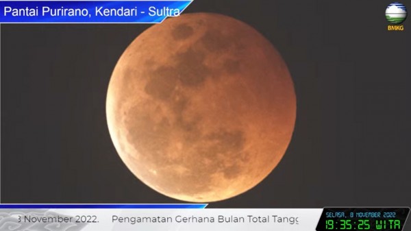 Wow Ini Foto Foto Penampakan Gerhana Bulan Total Malam Ini 8 November 4628