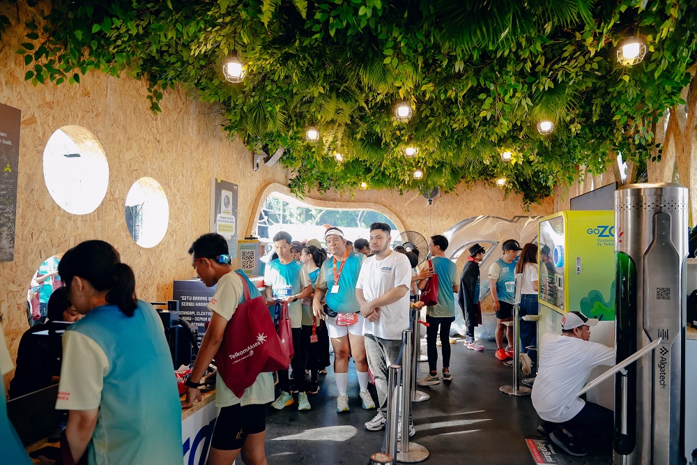 Peduli Bumi, Telkom Kompensasi Emisi Digiland 2025