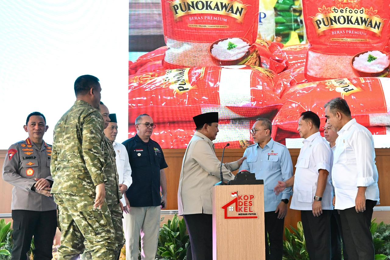 Presiden Prabowo meresmikan operasional 1.061 Koperasi Desa/Kelurahan Merah Putih (KDKMP) di wilayah Jawa Timur & Jawa Tengah dalam acara di Koperasi Desa Merah Putih Desa Nglawak, Kertosono, Nganjuk, Jawa Timur, Sabtu (16/05/2026)./BPMI Setpres