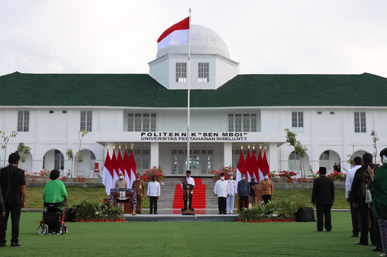 Presiden Jokowi bersama Menhan Prabowo Resmikan Kampus Politeknik Pertahanan di NTT - Dok. Setkab RI