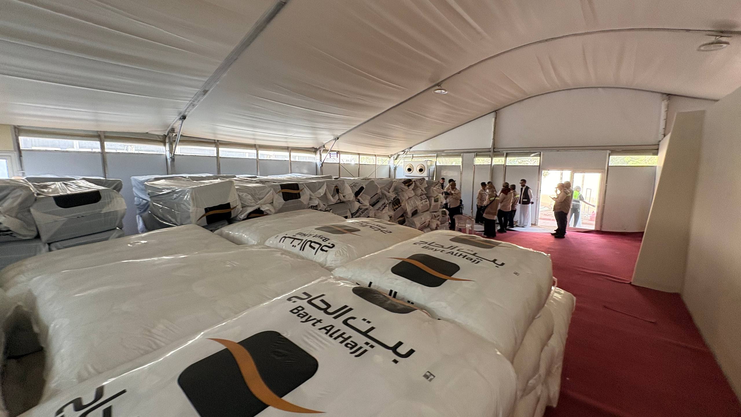 Peninjauan fasilitas dan tenda wukuf di Arafah, Arab Saudi untuk para jemaah haji Indonesia 2026. / dok. Media Center Haji (MCH) 2026