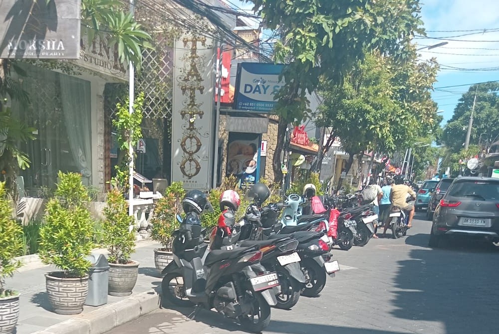 Di Balik Deru Skuter Bali, Impian yang Tumbuh di Pulau Dewata