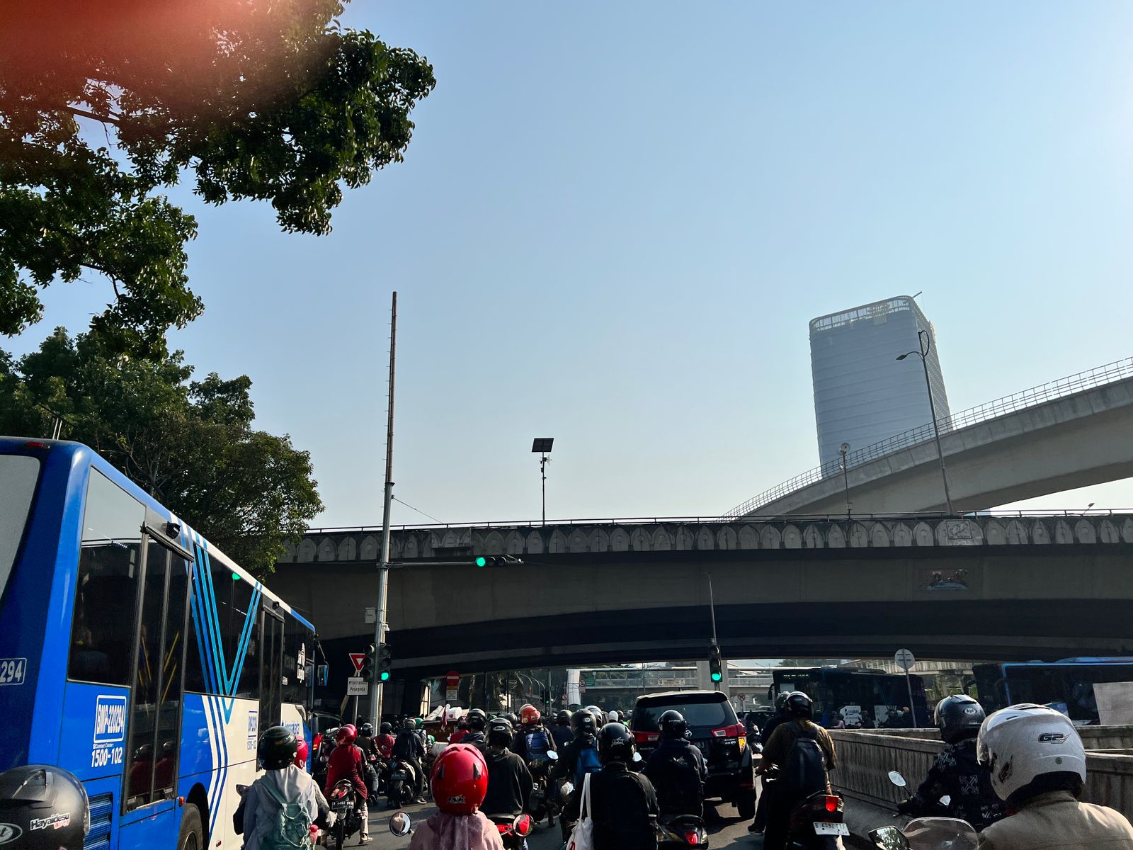 Pantauan lalu lintas Jakarta selama penyelenggaraan KTT Asean ke-43/Bisnis-Feni