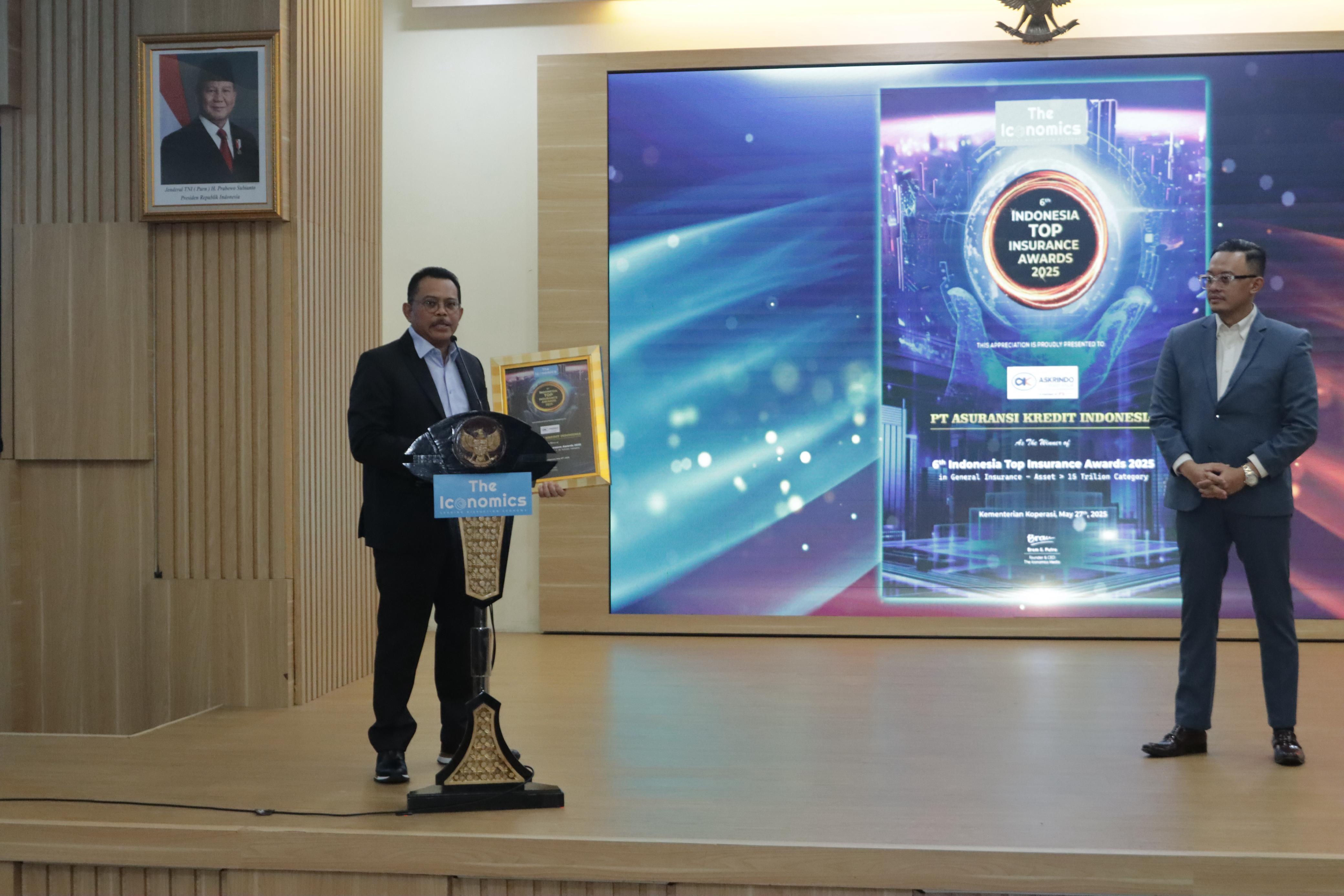 Kembali, Askrindo Raih Penghargaan Indonesia Top Insurance Award 2025