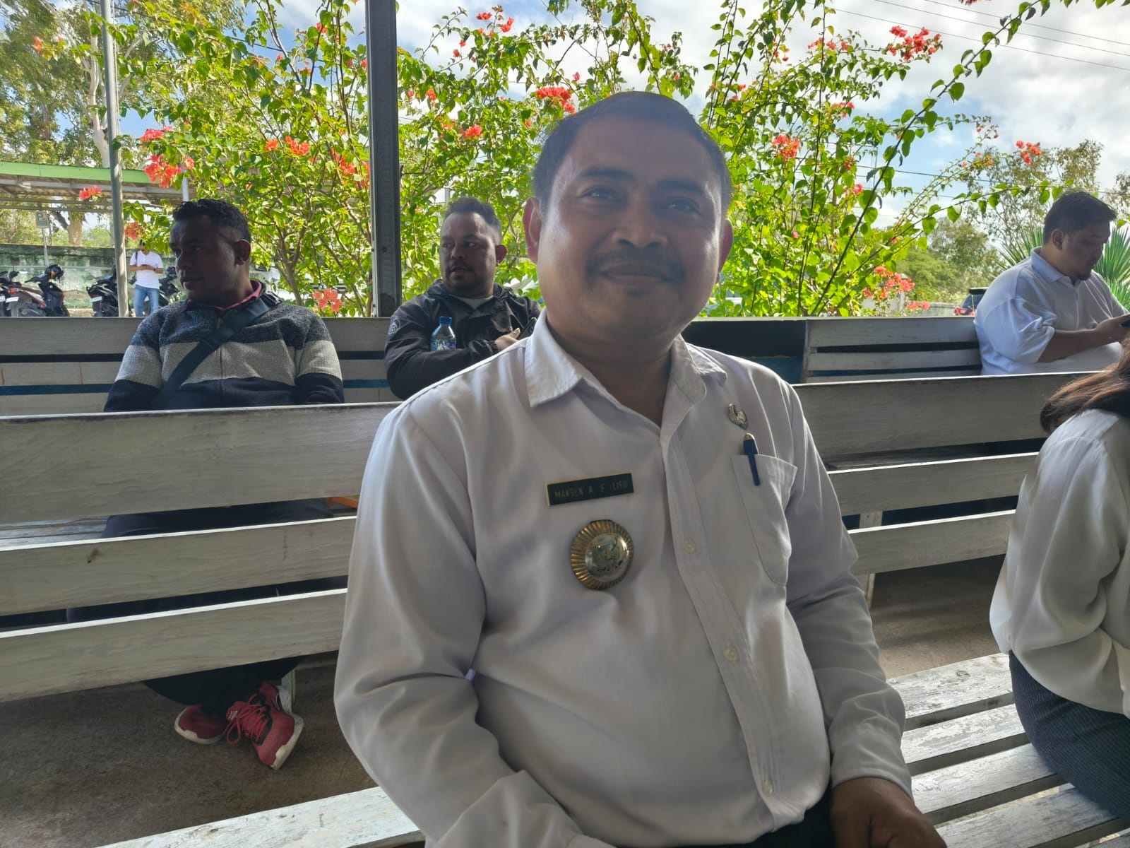 Kepala Desa Kuimasi, Maksen A.S. Lifu