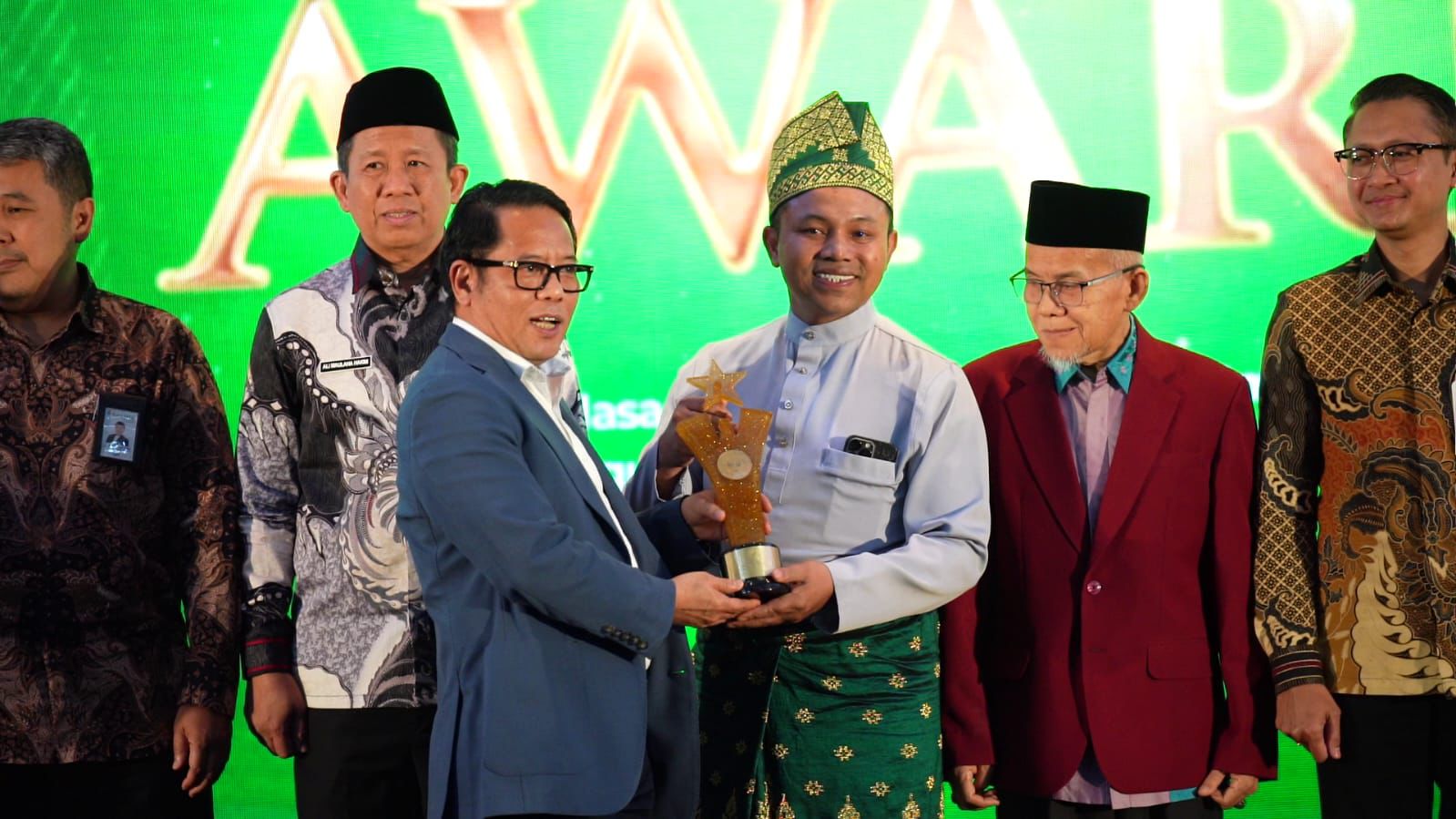 Gubri Abdul Wahid Raih BWI Awards 2025 Kategori Indeks Wakaf Nasional