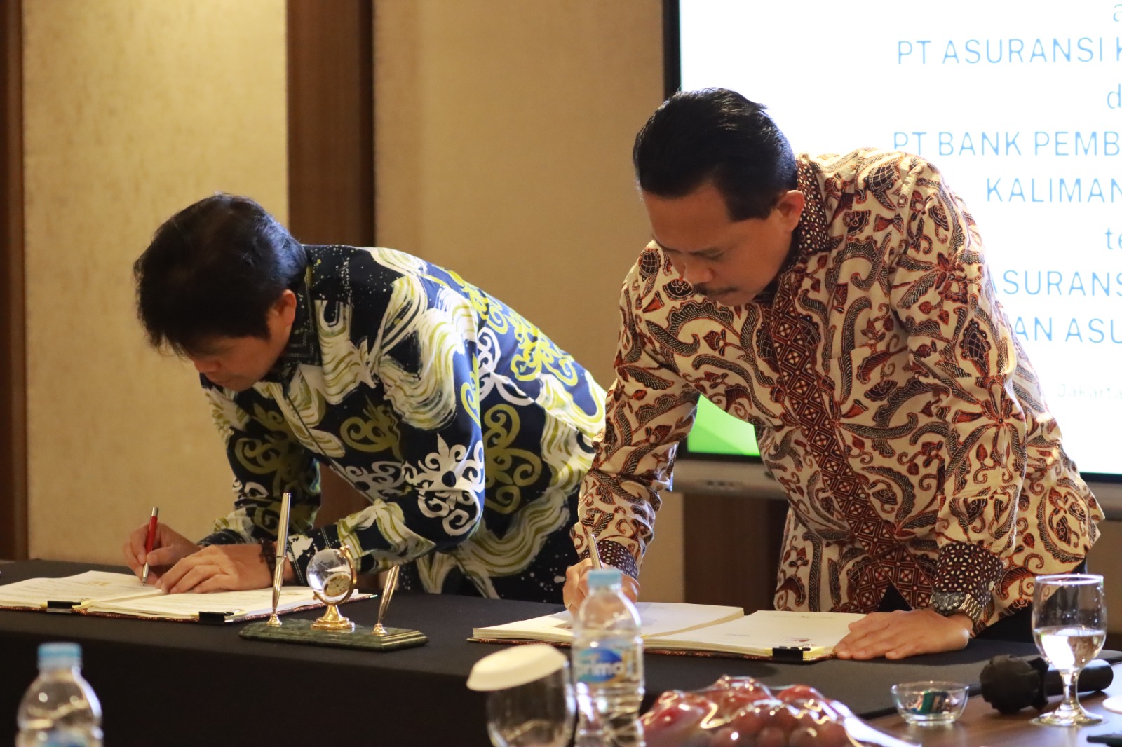 Dukung UMKM, Askrindo dan BPD Kalteng Teken Kerja Sama Asuransi