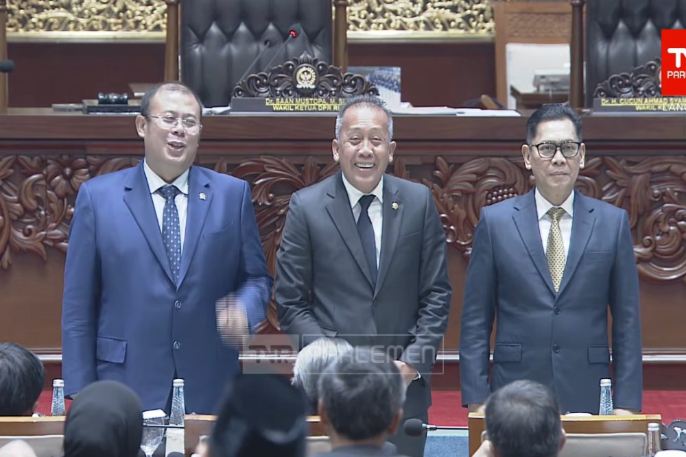Manuver DPR Mendadak Tunjuk Adies Kadir jadi Calon Hakim MK