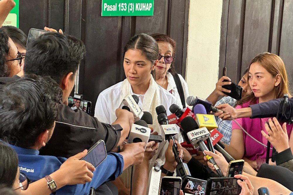 Istri Nadiem Makarim, Franka Makarim, seusai sidang praperadilan di Pengadilan Negeri (PN) Jakarta Pusat, Senin (13/10/2025). JIBI/Anshary Madya Sukma