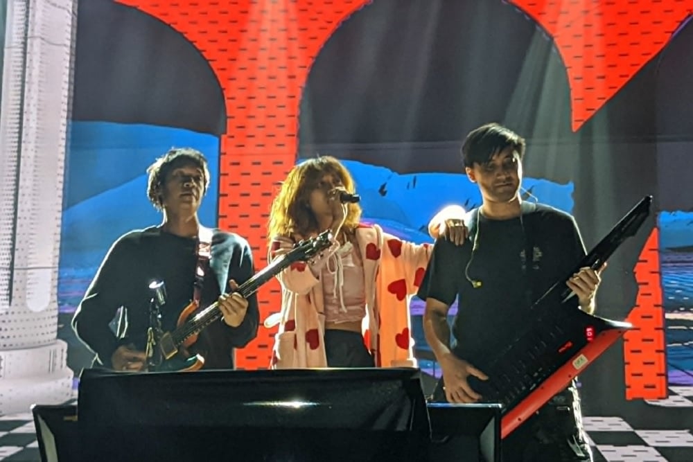 Rayakan Pesta Musik Kekinian Bersama Vierratale, Bernadya, dan Hindia di Malang