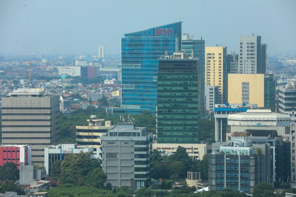 Jajaran gedung perkantoran, apartemen, dan perumahan di Jakarta, Rabu (2/7/2025). - JIBI/Bisnis/Abdurachman