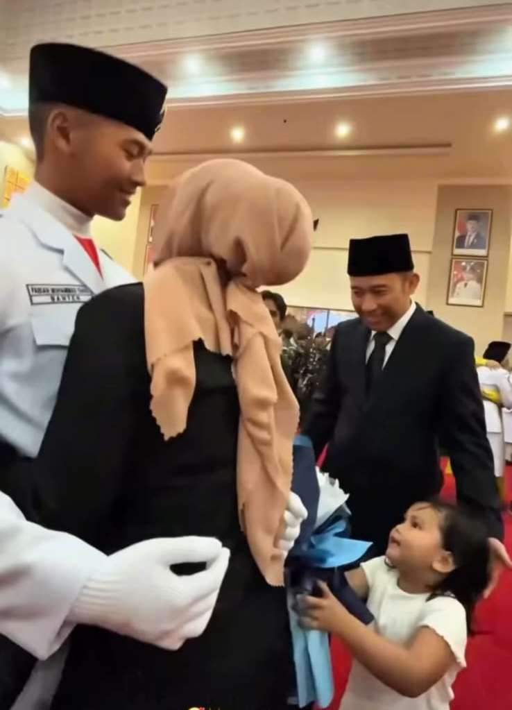 Potret Putra Sulung Denny Cagur Jadi Paskibraka Banten
