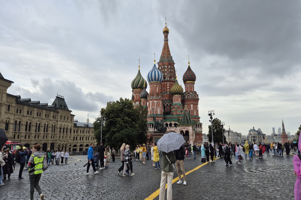 Potret Ingar-bingar Kota Moskow di Tengah Perang Rusia Ukraina