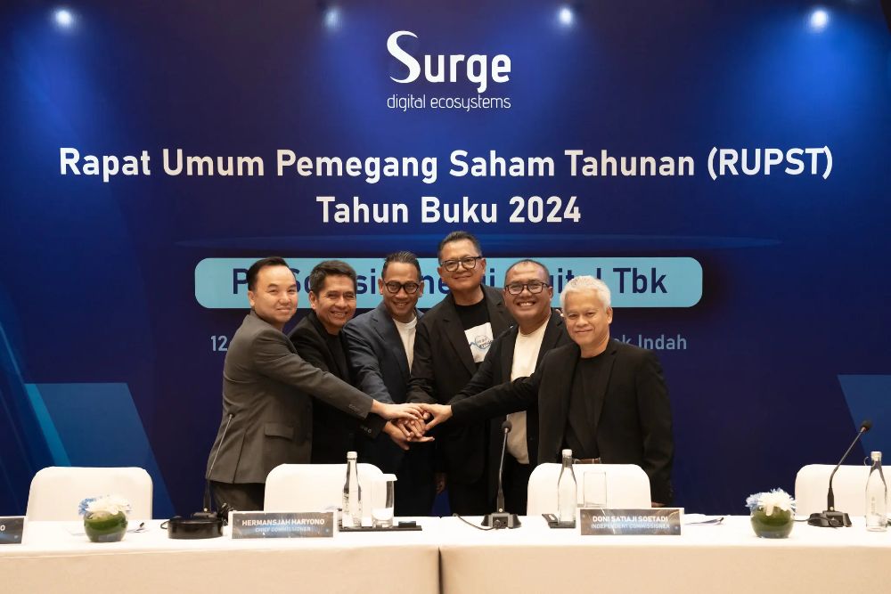 Jajaran direksi Surge WIFI