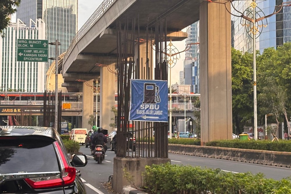 Menagih Janji Pramono Bereskan 'Bangkai' Tiang Monorel