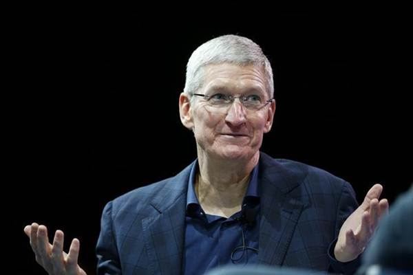 “Manisnya” Apple, Dari Garasi Rumah Hingga Nilai Pasar US$1 Triliun